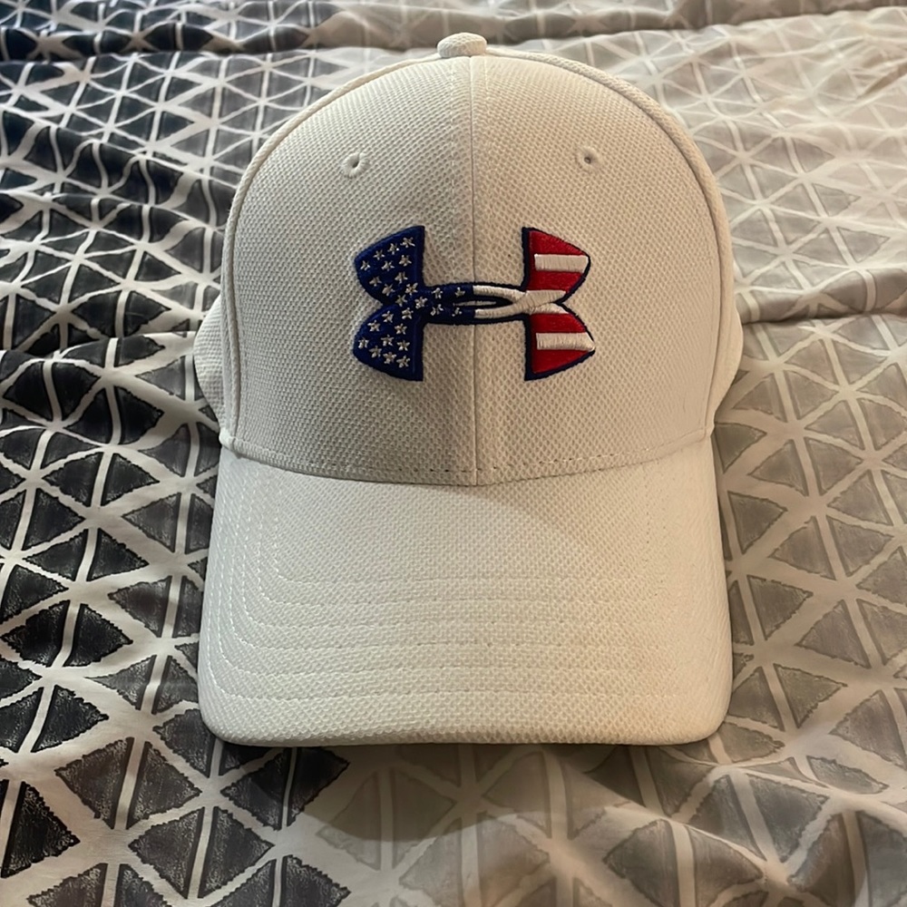 UA golf hat